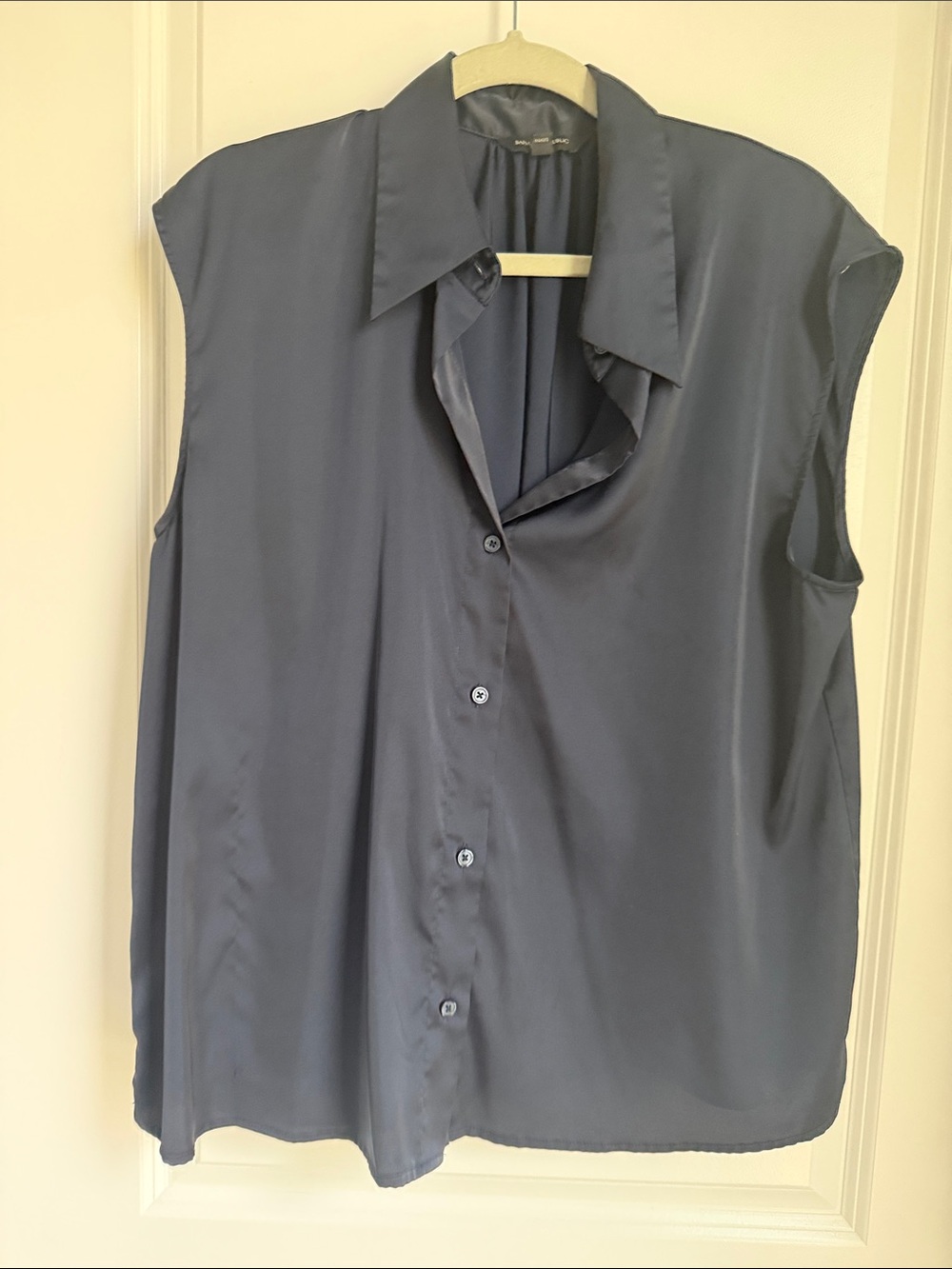 Banana Republic Sleeveless Satin Button-Front Blouse in Navy Blue